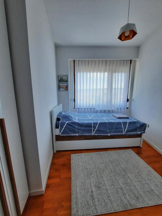 Luxury Sky View Apartment Prishtine Bagian luar foto