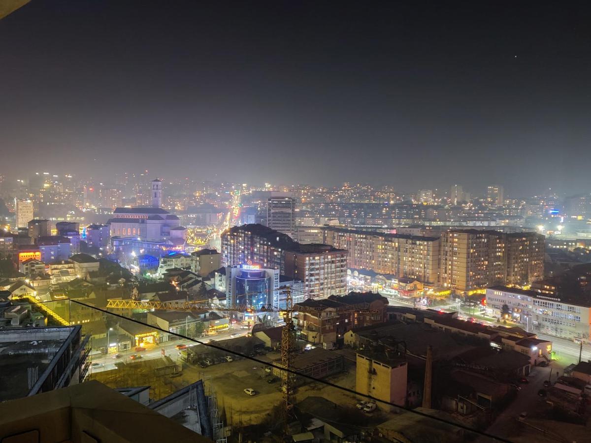 Luxury Sky View Apartment Prishtine Bagian luar foto